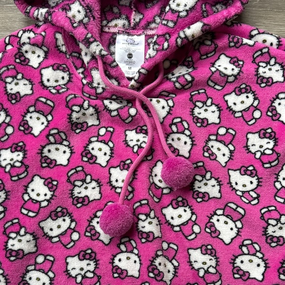 Hello Kitty Pink and White Cropped Hoodie NWOT - Picture 3 of 4